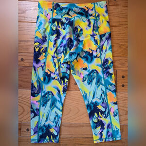 Tek Gear Colorful Capri Leggings NWOT